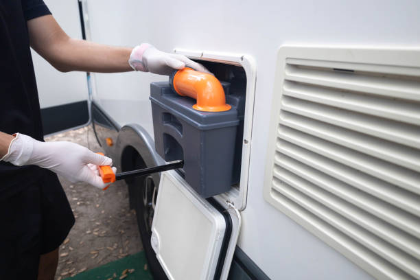 Professional porta potty rental in Armona, CA